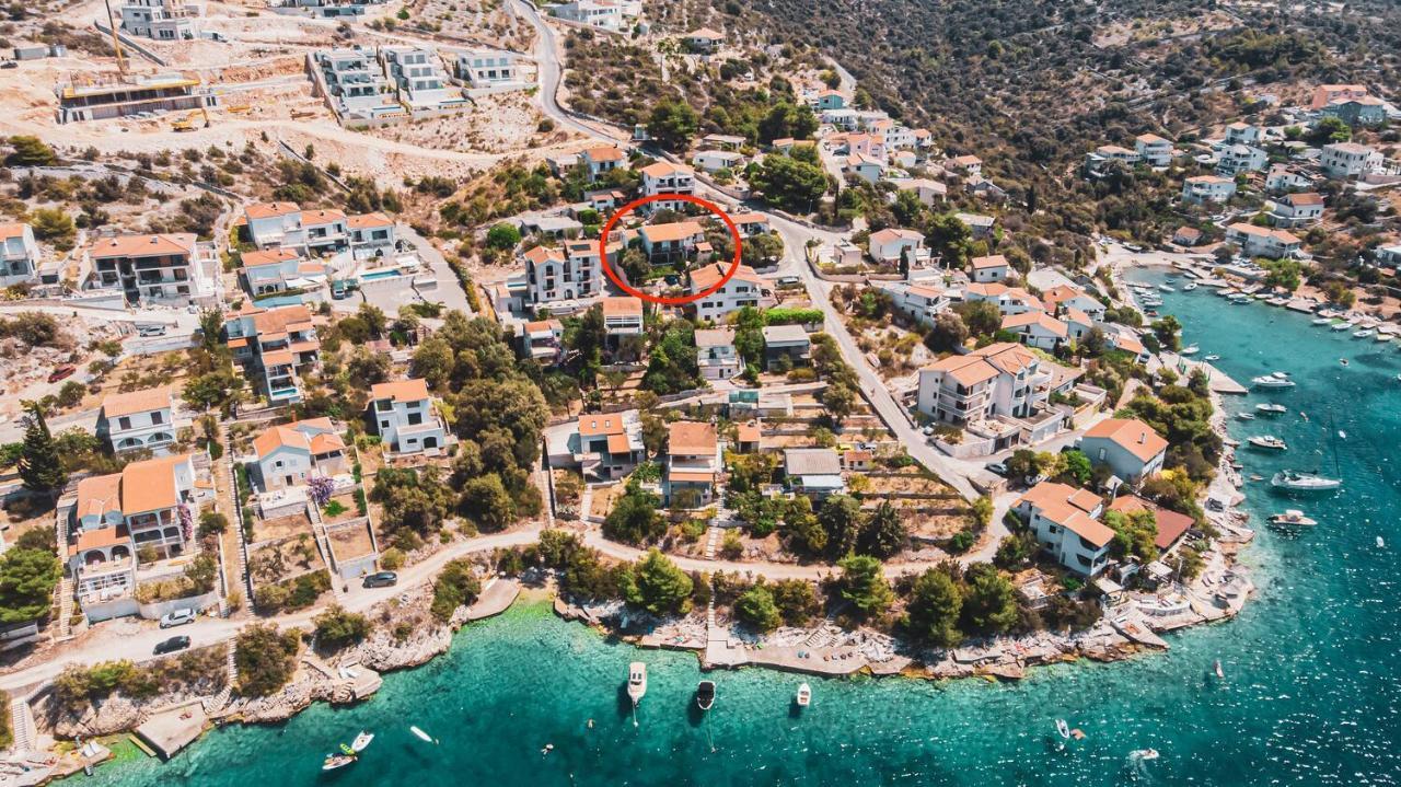 Fully Renovated One Bedroom Apartment With A Seaview - A Sevid Exterior photo
